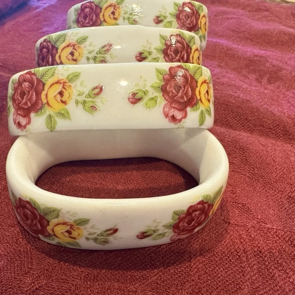 Vintage 1980 Set of 12 Genuine Bone China Napkin Rings with Roses Floral Taiwan